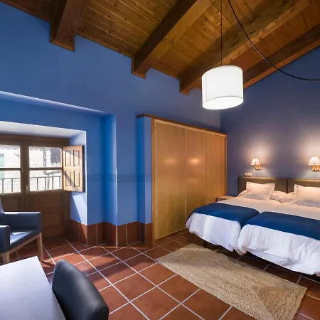 La Casona De Montealegre