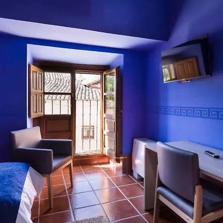 La Casona De Montealegre *