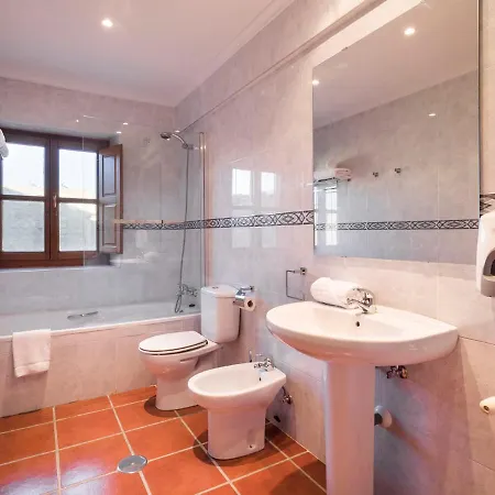 La Casona De Montealegre *