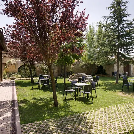 Casa rural La Casona De Montealegre
