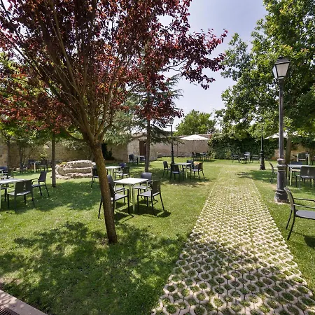 La Casona De Montealegre