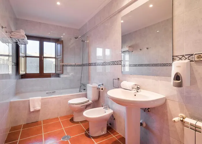 La Casona De Montealegre *