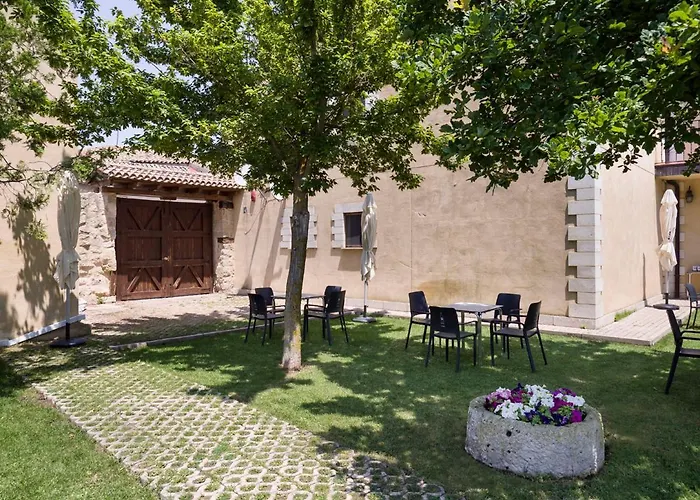 La Casona De Montealegre *