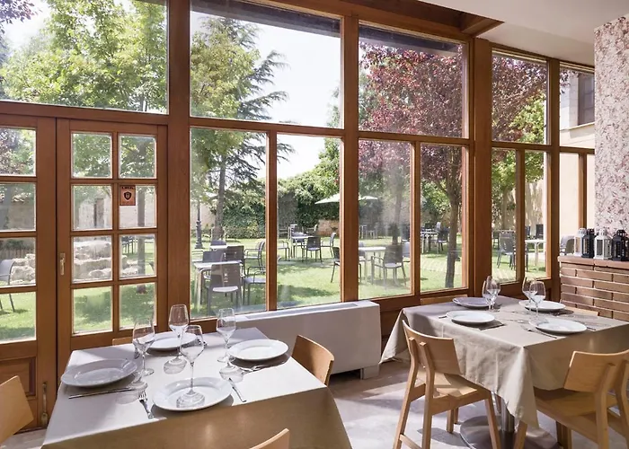 La Casona De Montealegre